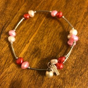 Vantel Pearls Wire wrap bracelet